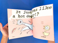 Cargar imagen en el visor de la galería, THE PIGEON FINDS A HOT DOG