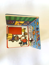 Cargar imagen en el visor de la galería, MAISY'S SHOP: POP-OUT PLAY SCENE