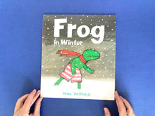 Cargar imagen en el visor de la galería, FROG IN WINTER