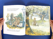 Cargar imagen en el visor de la galería, A HOUSE IN THE WOODS