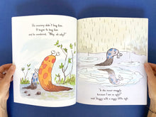 Cargar imagen en el visor de la galería, SLUG NEEDS A HUG