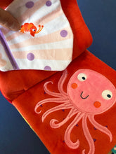 Cargar imagen en el visor de la galería, SOFT PEEKABOO BEDTIME BOOK RABBIT