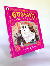 Cargar imagen en el visor de la galería, GUSTAVO, THE SHY GHOST