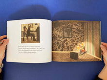 Cargar imagen en el visor de la galería, GORILLA: 30TH ANNIVERSARY EDITION