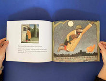 Cargar imagen en el visor de la galería, GORILLA: 30TH ANNIVERSARY EDITION