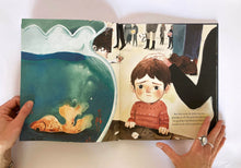 Cargar imagen en el visor de la galería, THE IMMORTAL JELLYFISH