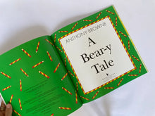 Cargar imagen en el visor de la galería, A BEAR-Y TALE