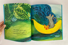 Cargar imagen en el visor de la galería, THE MOUSE WHO ATE THE MOON