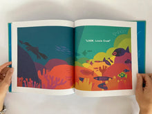 Cargar imagen en el visor de la galería, DON'T WORRY, LITTLE CRAB