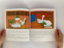 Cargar imagen en el visor de la galería, FROG IS FRIGHTENED