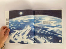 Cargar imagen en el visor de la galería, EARTH VERSE: HAIKU FROM