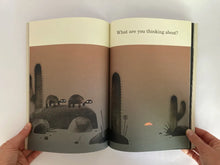 Cargar imagen en el visor de la galería, WE FOUND A HAT