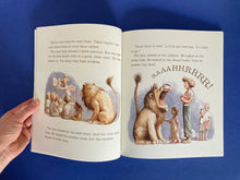 Cargar imagen en el visor de la galería, LIBRARY LION