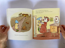 Cargar imagen en el visor de la galería, LISETTE'S GREEN SOCK