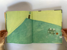 Cargar imagen en el visor de la galería, EVERYONE WALKS AWAY