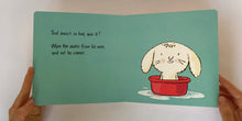 Cargar imagen en el visor de la galería, BATHTIME FOR LITTLE RABBIT