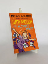 Cargar imagen en el visor de la galería, JUDY MOODY IN A MONDAY MOOD