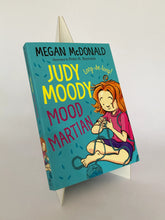 Cargar imagen en el visor de la galería, JUDY MOODY, MOOD MARTIAN LIB ED