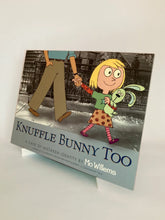 Cargar imagen en el visor de la galería, KNUFFLE BUNNY TOO