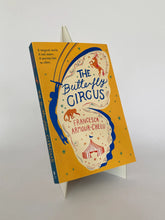 Cargar imagen en el visor de la galería, BUTTERFLY CIRCUS
