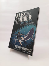 Cargar imagen en el visor de la galería, SKELETON KEY GRAPHIC NOVEL